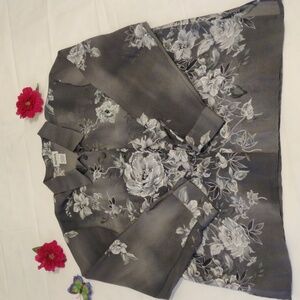 Bon Worth. Semi-transparent floral gray blouse